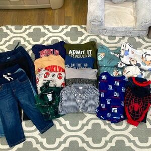 23 pc mixed fall/winter lot- 2T euc
